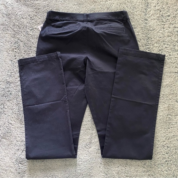 Old Navy Mid-Rise Boot Cut Khaki Classic Navy 8 Tall NWT - Picture 3 of 4